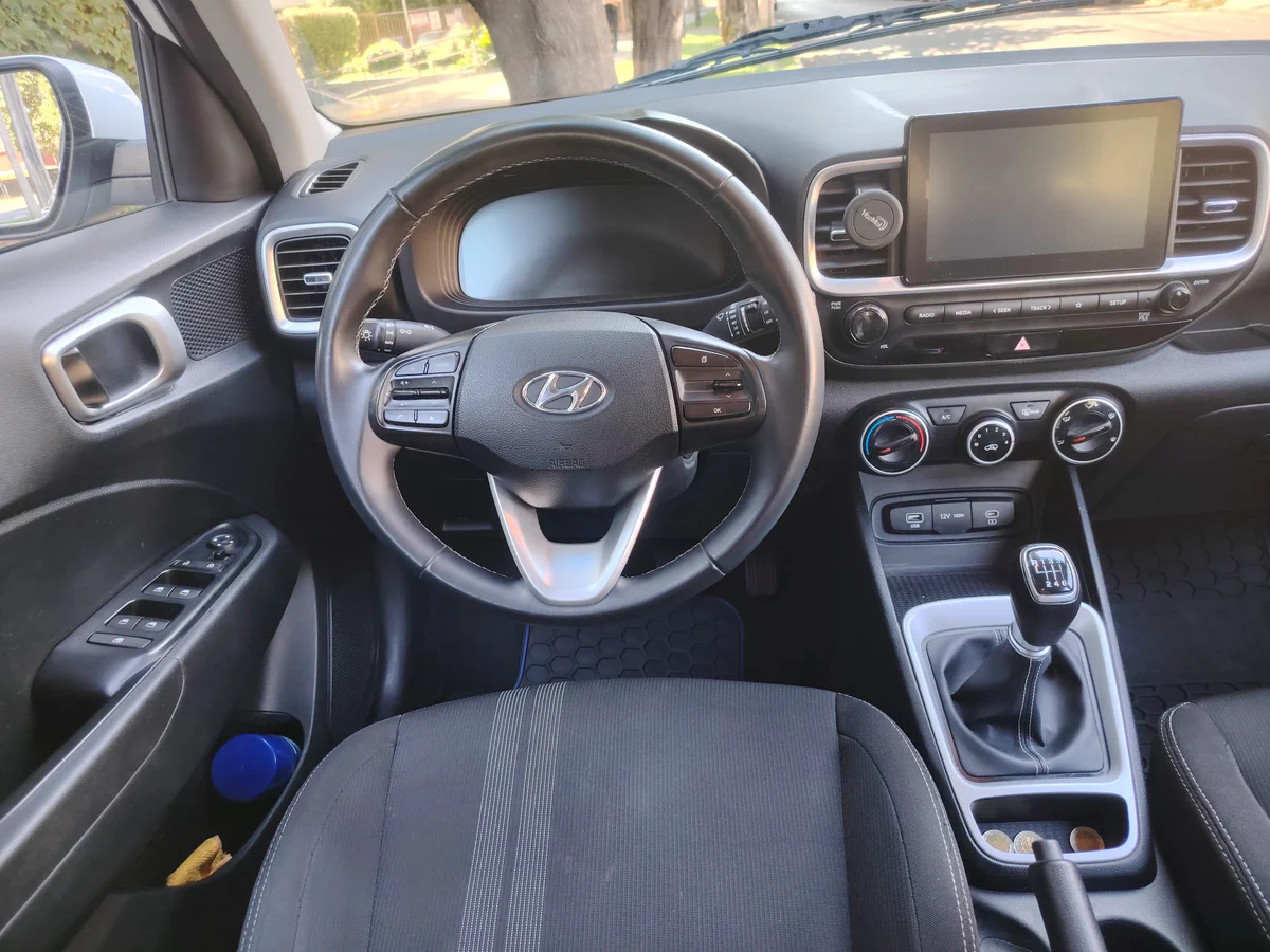 HYUNDAI Venue 1.6 QX PLUS 4X2 MT 5P 2024 - Miniatura 18