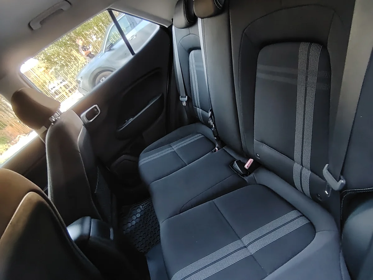 HYUNDAI Venue 1.6 QX PLUS 4X2 MT 5P 2024 - Miniatura 20