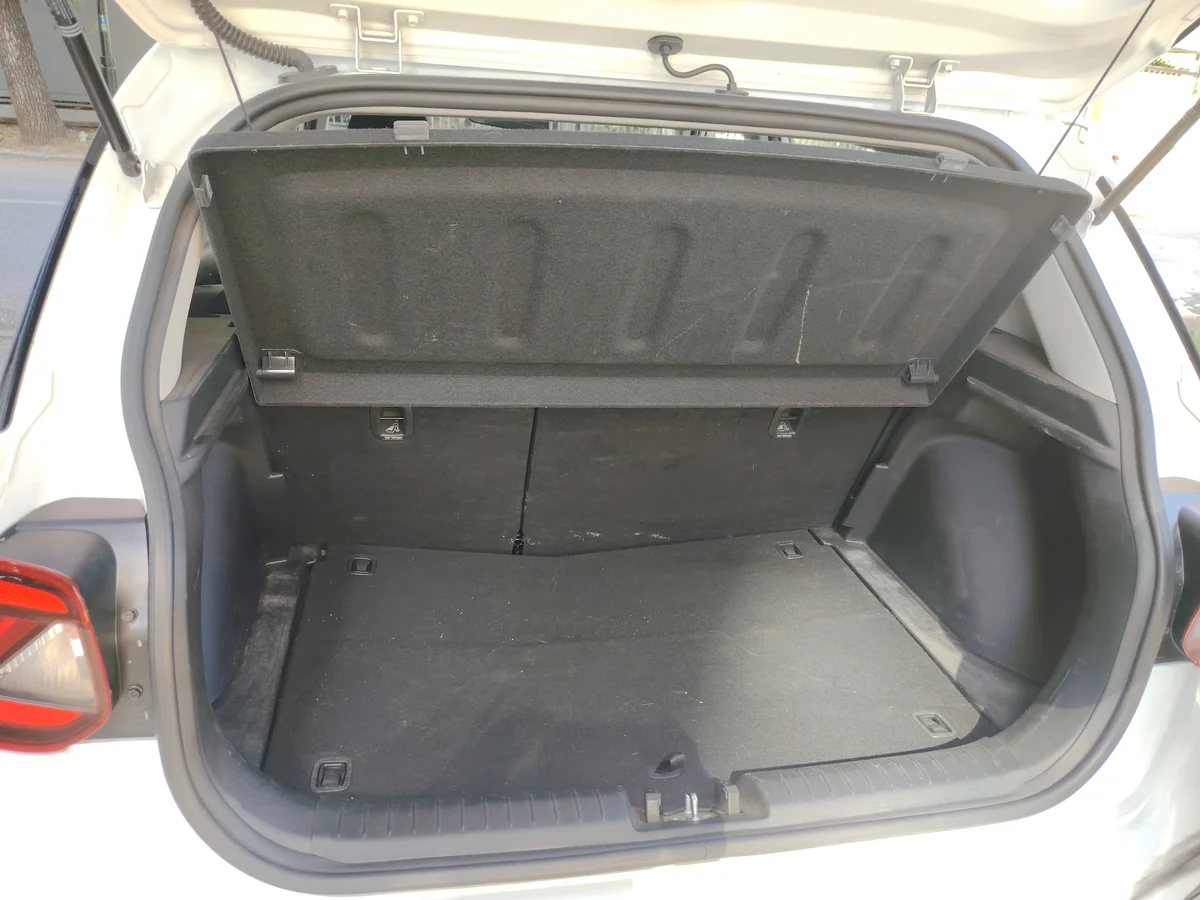 HYUNDAI Venue 1.6 QX PLUS 4X2 MT 5P 2024 - Miniatura 23