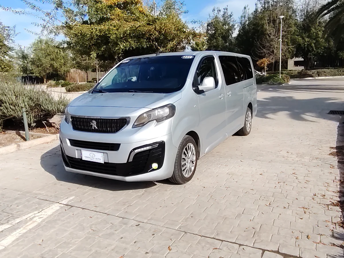 PEUGEOT Traveller BLUEHDI 2019
