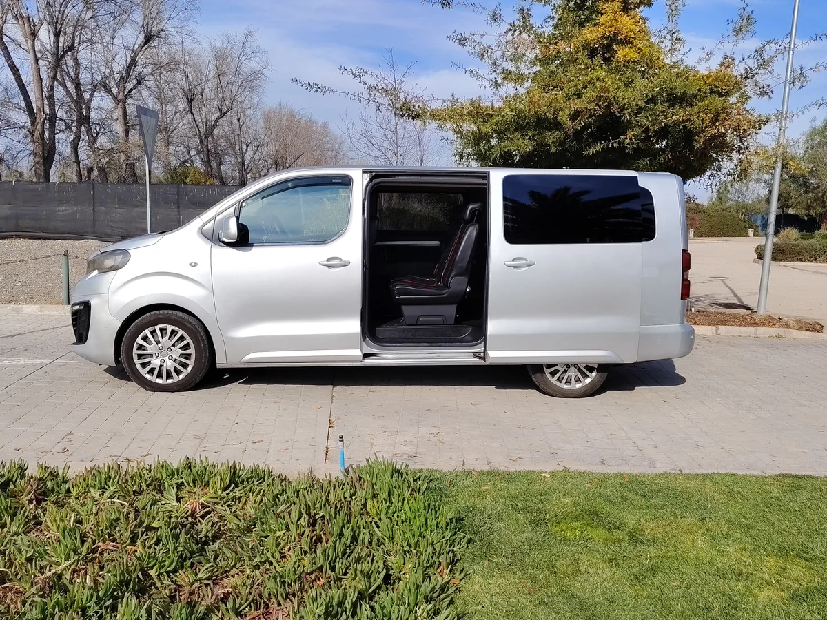 PEUGEOT Traveller BLUEHDI 2019