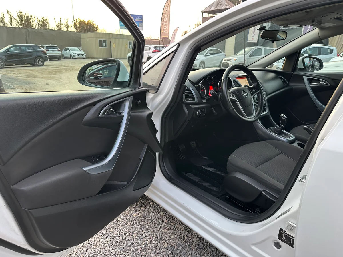 OPEL ASTRA HB 1.6 TURBO ENJOY R HB 1.6 TURBO ENJOY R 2015 - Miniatura 11