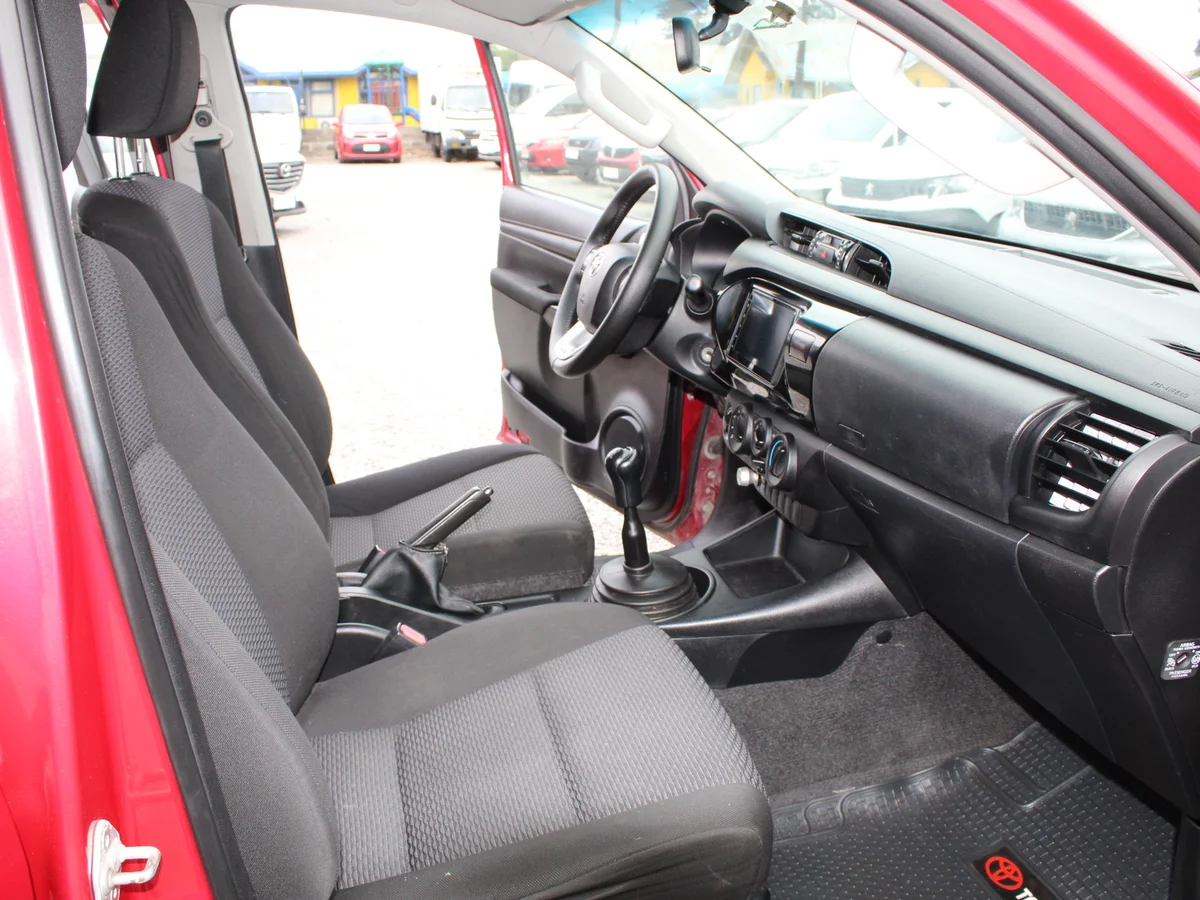TOYOTA HI LUX D CAB 4X4 2.4 4x4 2018