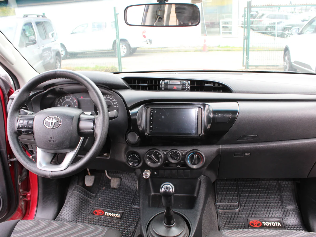 TOYOTA HI LUX D CAB 4X4 2.4 4x4 2018 - Miniatura 7