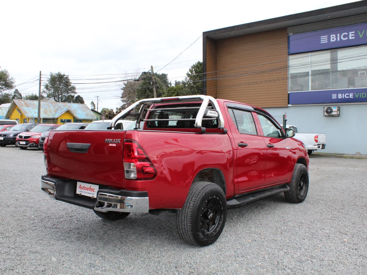 TOYOTA HI LUX D CAB 4X4 2.4 4x4 2018 - Miniatura 8