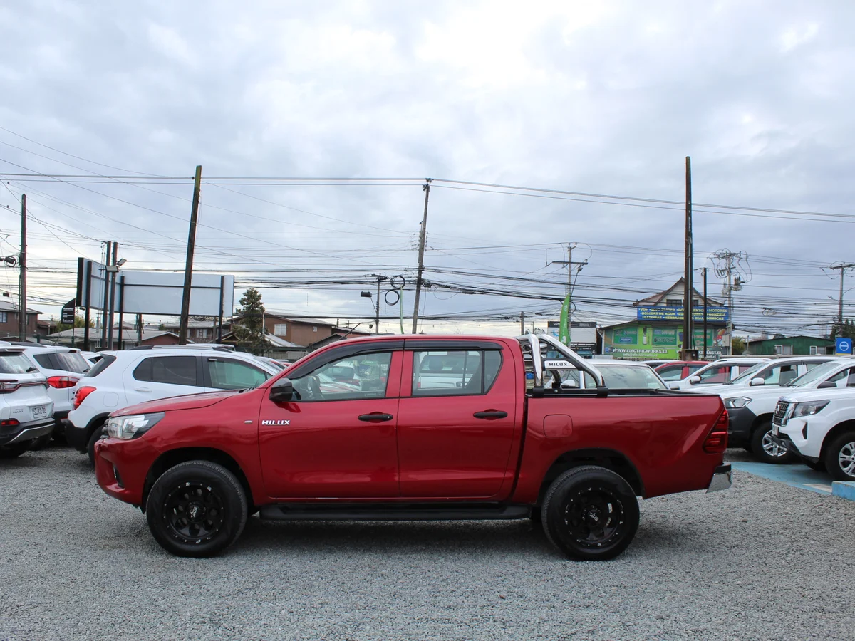 TOYOTA HI LUX D CAB 4X4 2.4 4x4 2018 - Miniatura 11