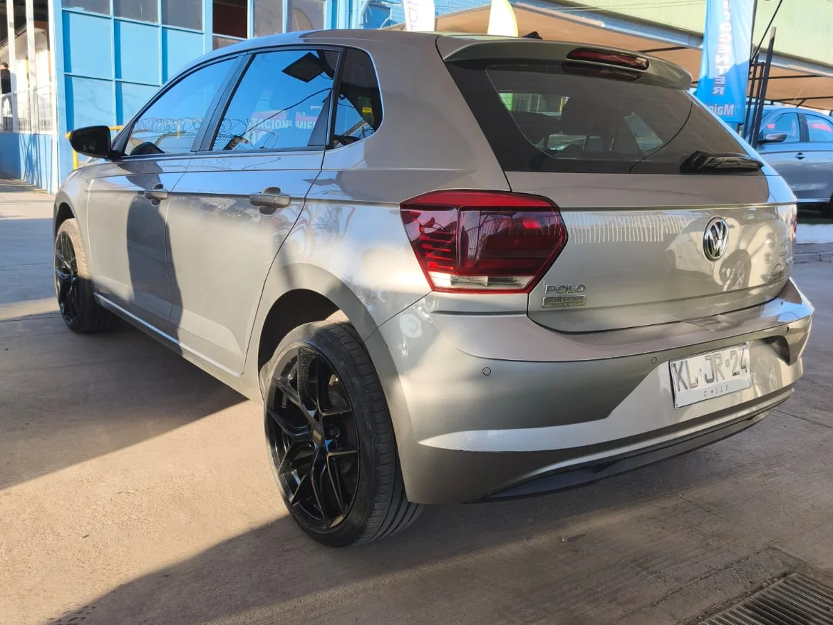 VOLKSWAGEN Polo 1.6 CONFORTLINE 4X2 MT 4P 2018