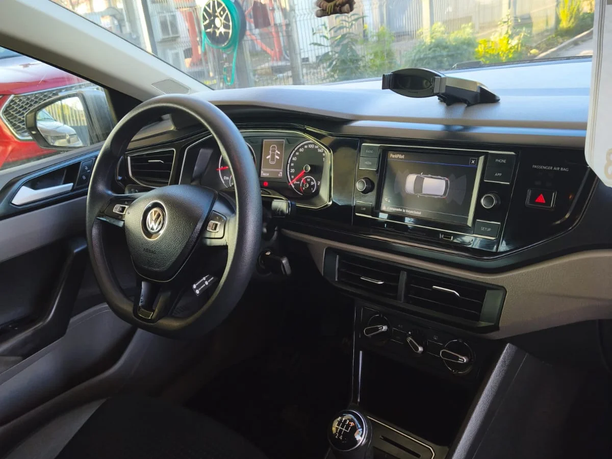 VOLKSWAGEN Polo 1.6 CONFORTLINE 4X2 MT 4P 2018