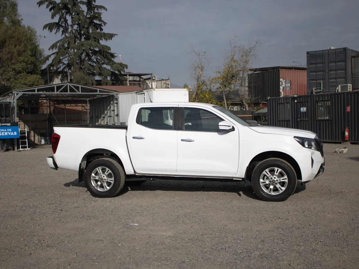 NISSAN navara D CAB 2.3 2023 miniatura 4