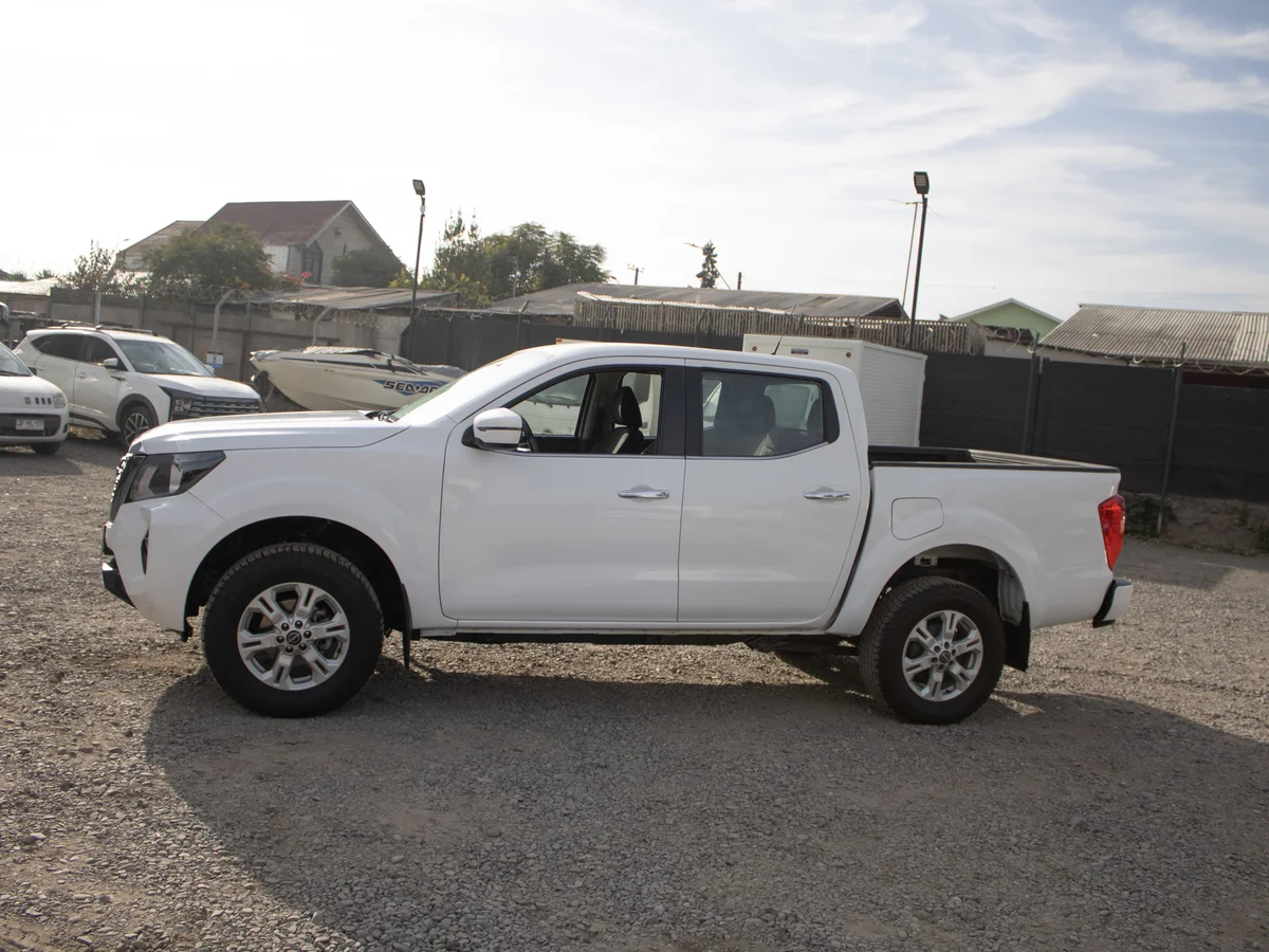 NISSAN navara D CAB 2.3 2023 miniatura 5