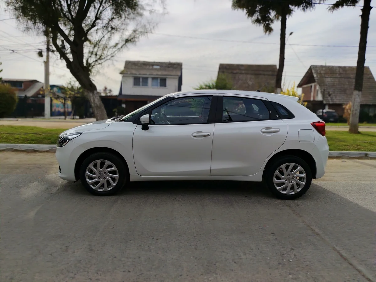 SUZUKI BALENO 1.5 GLS MT 2025