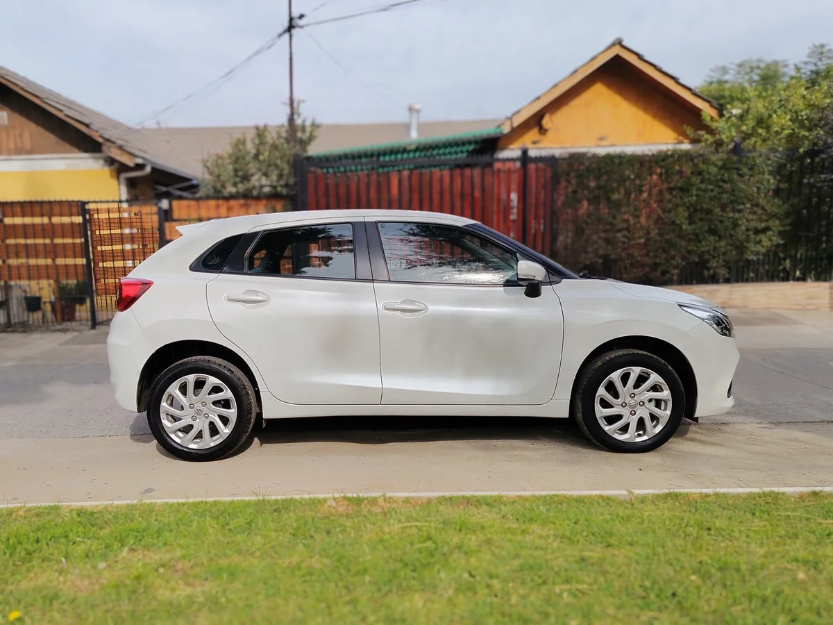 SUZUKI BALENO 1.5 GLS MT 2025 - Miniatura 12