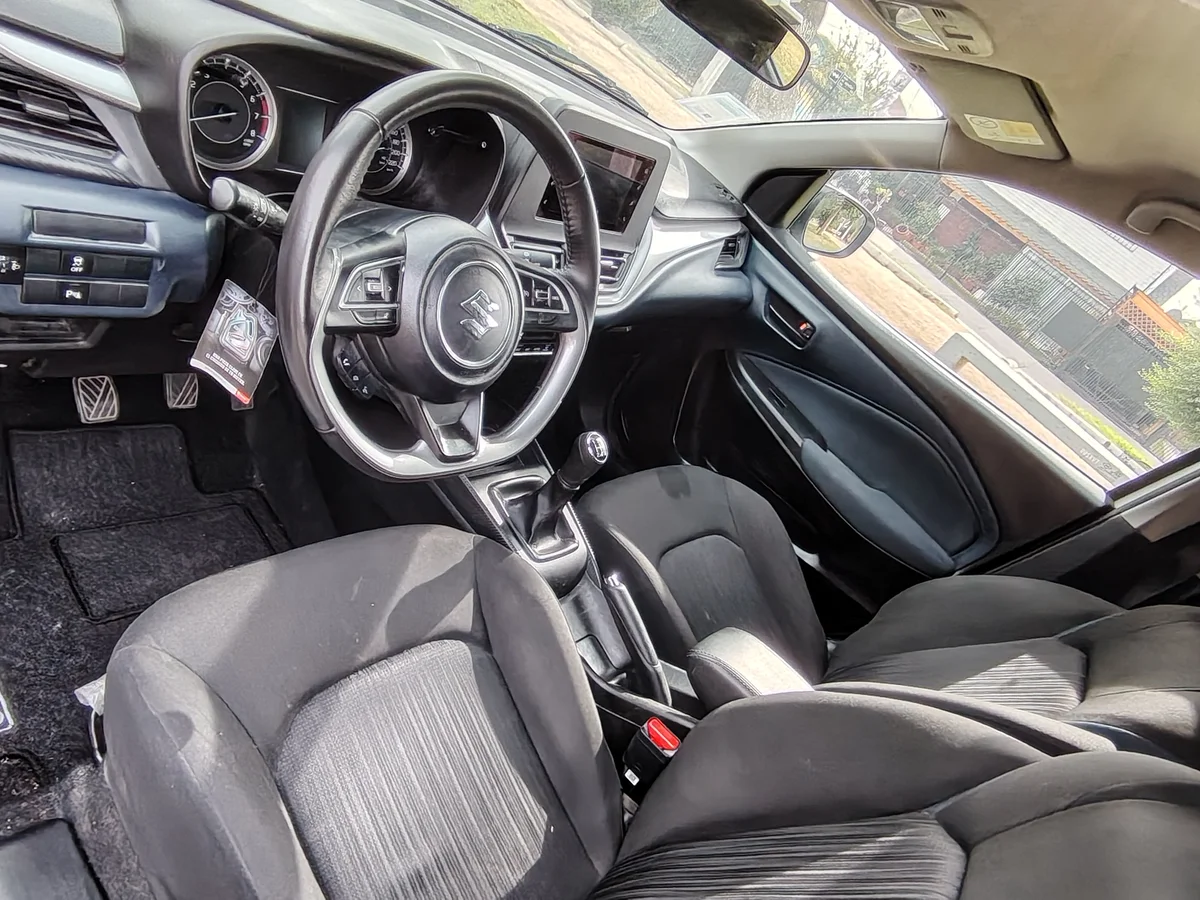 SUZUKI BALENO 1.5 GLS MT 2025 - Miniatura 18