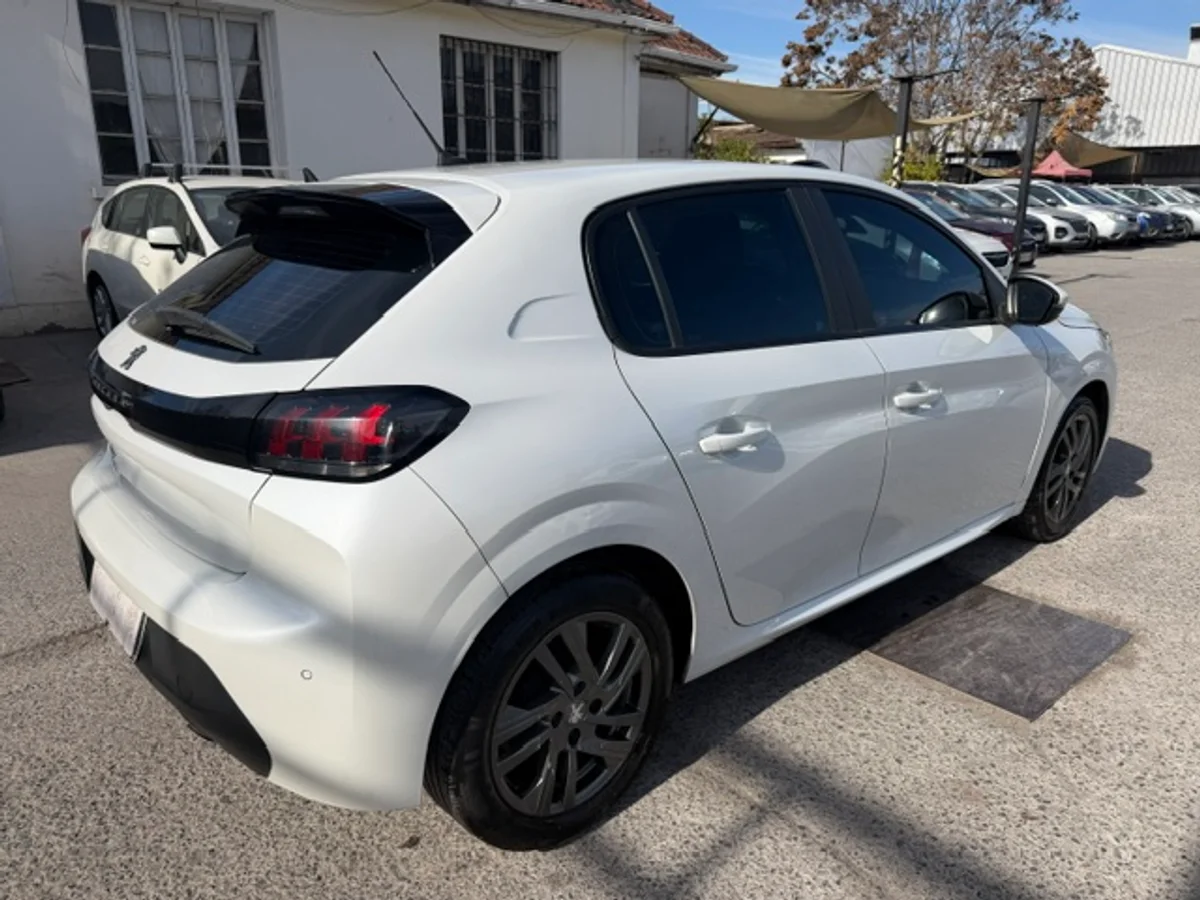 PEUGEOT 208 PURE TECH 1.2 ACTIVE 1.2 2022