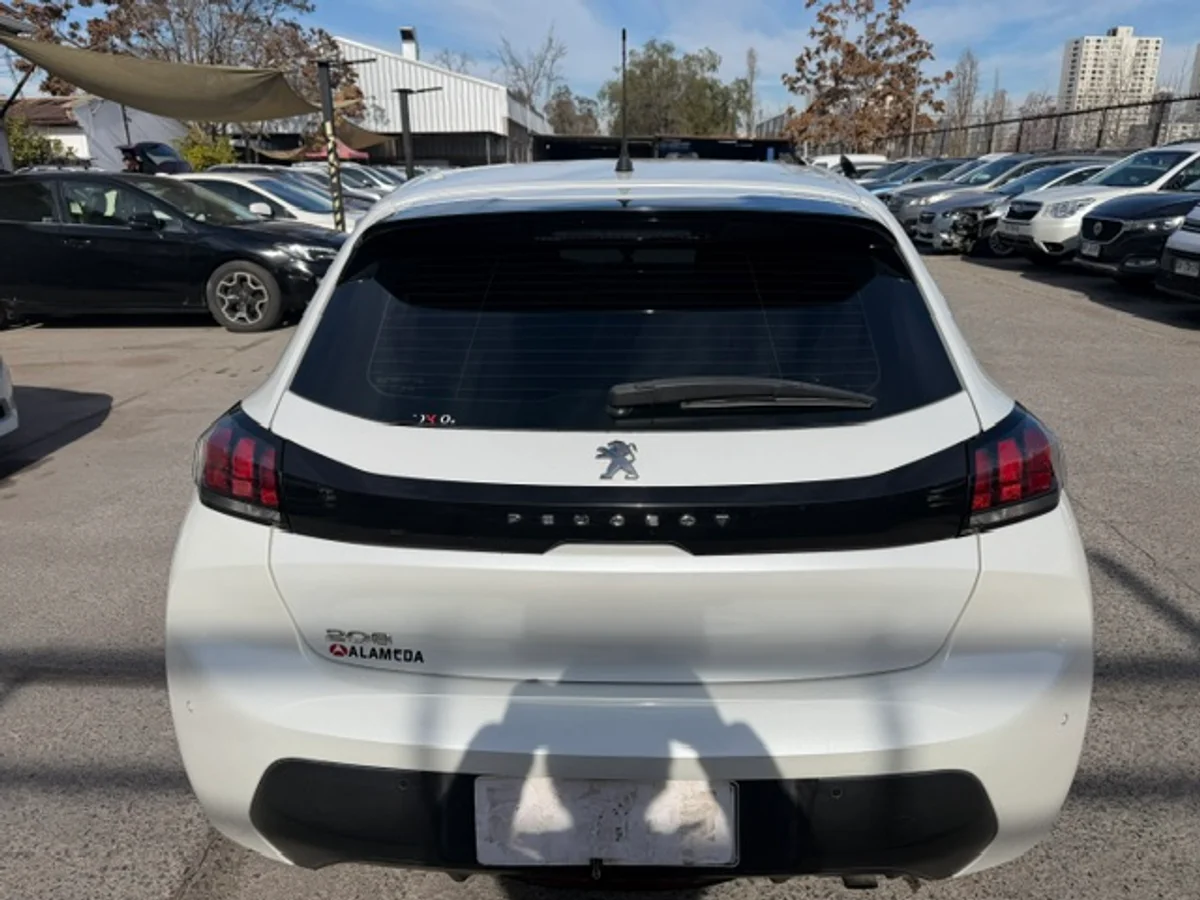 PEUGEOT 208 PURE TECH 1.2 ACTIVE 1.2 2022