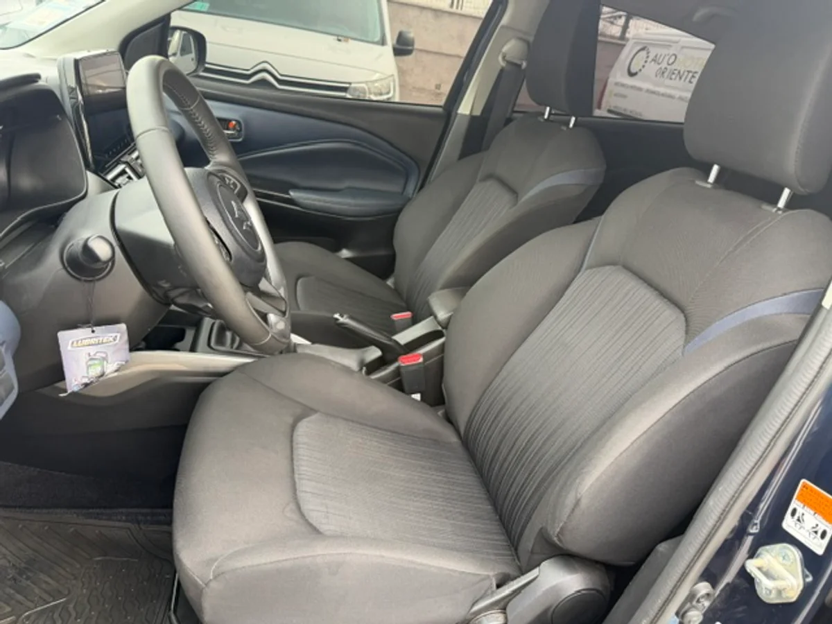 SUZUKI BALENO 1.5MT GLX 2025 - Miniatura 8