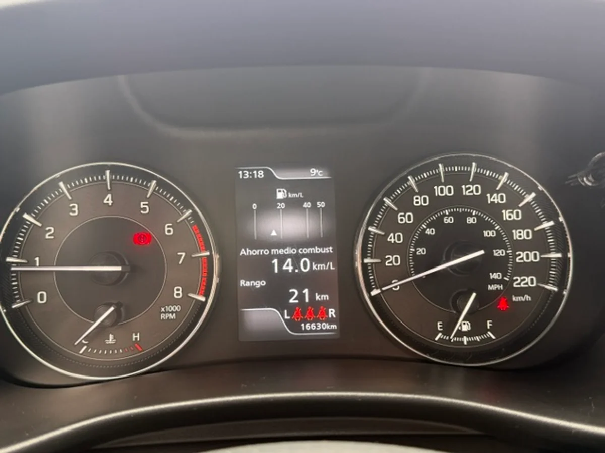 SUZUKI BALENO 1.5MT GLX 2025 - Miniatura 9