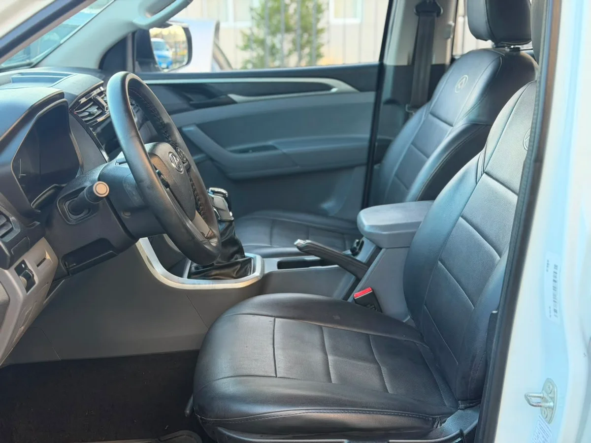 MAXUS T60 DCAB 4X4 2.8 MT 2021 - Miniatura 9