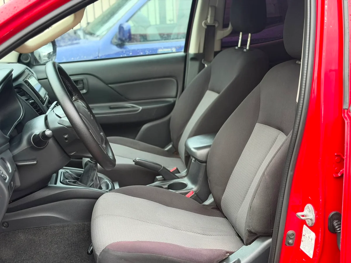MITSUBISHI l200 KATANA CRT 4X2 2.4 2022 - Miniatura 9