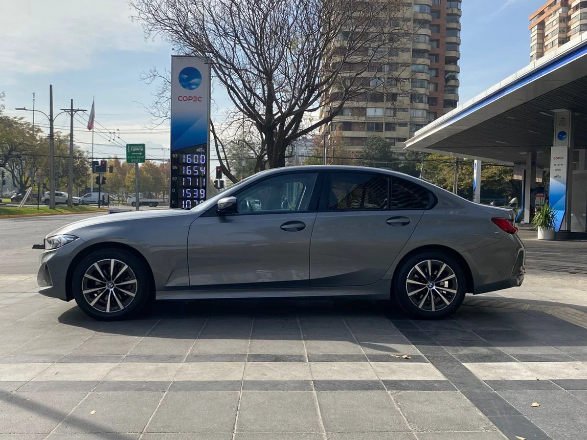 BMW 320I Urban 2023