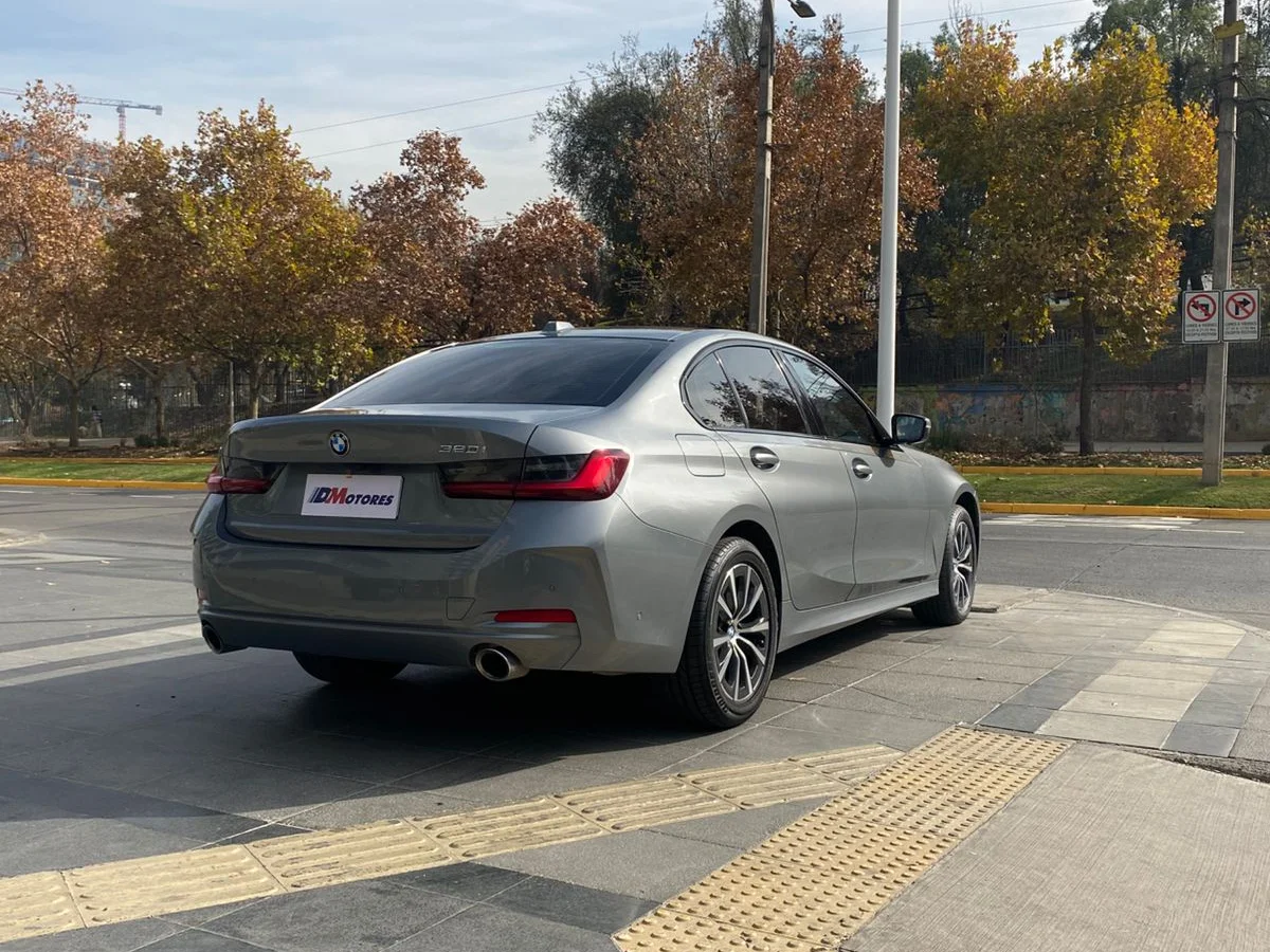 BMW 320I Urban 2023