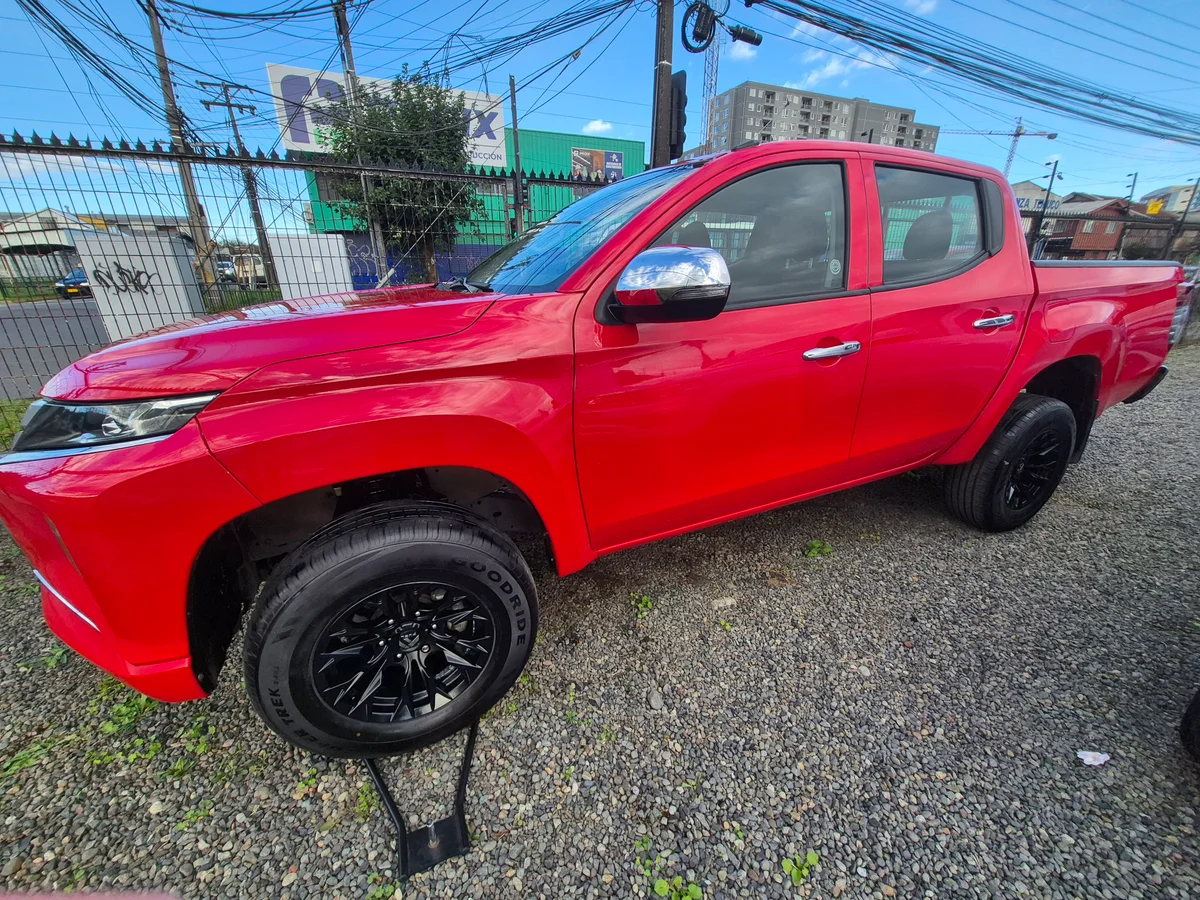 MITSUBISHI L200 2.4 2022