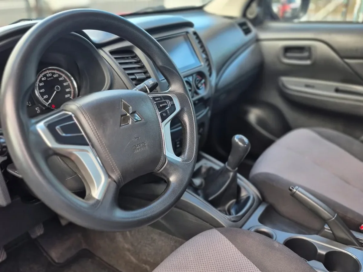 MITSUBISHI L200 2.4 2022 - Miniatura 8