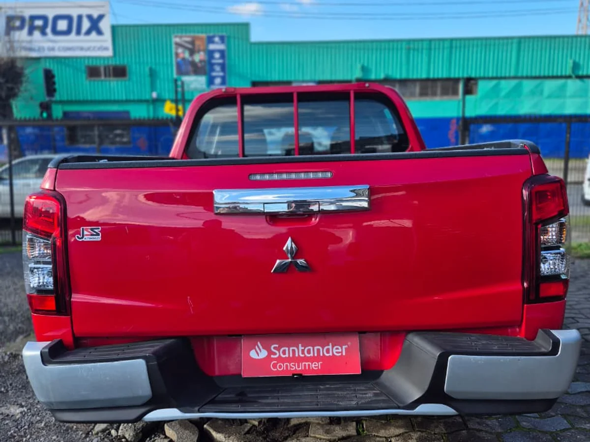 MITSUBISHI L200 2.4 2022 - Miniatura 10