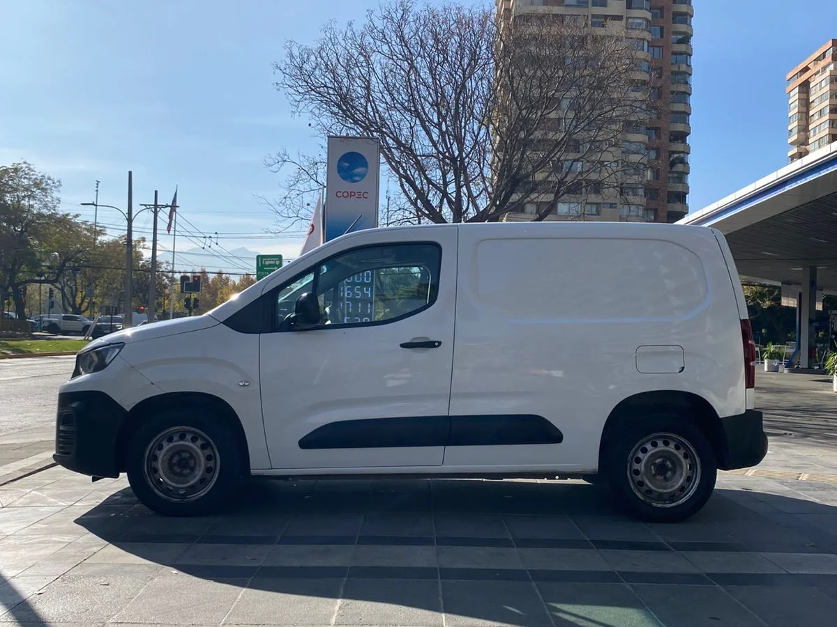 PEUGEOT PARTNER HDI 1.6 L1 90HP MT 5P 2022