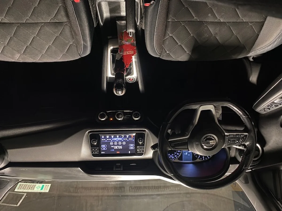 NISSAN KICKS ADVANCE 1.6 MT 2017 - Miniatura 10