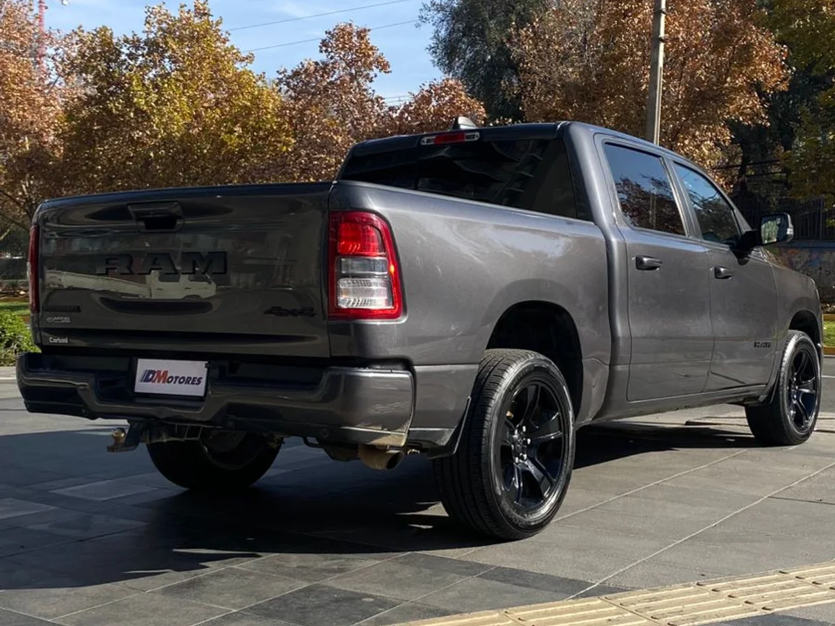 RAM 1500 QUAD CAB SLT DCAB 4X4 3.6 AUT BIGHORN 4P 2021