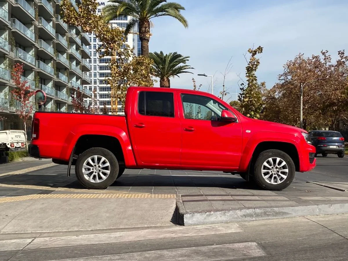 VOLKSWAGEN AMAROK TRENDLINE 2.0 4WD CRD 2021 - Miniatura 7