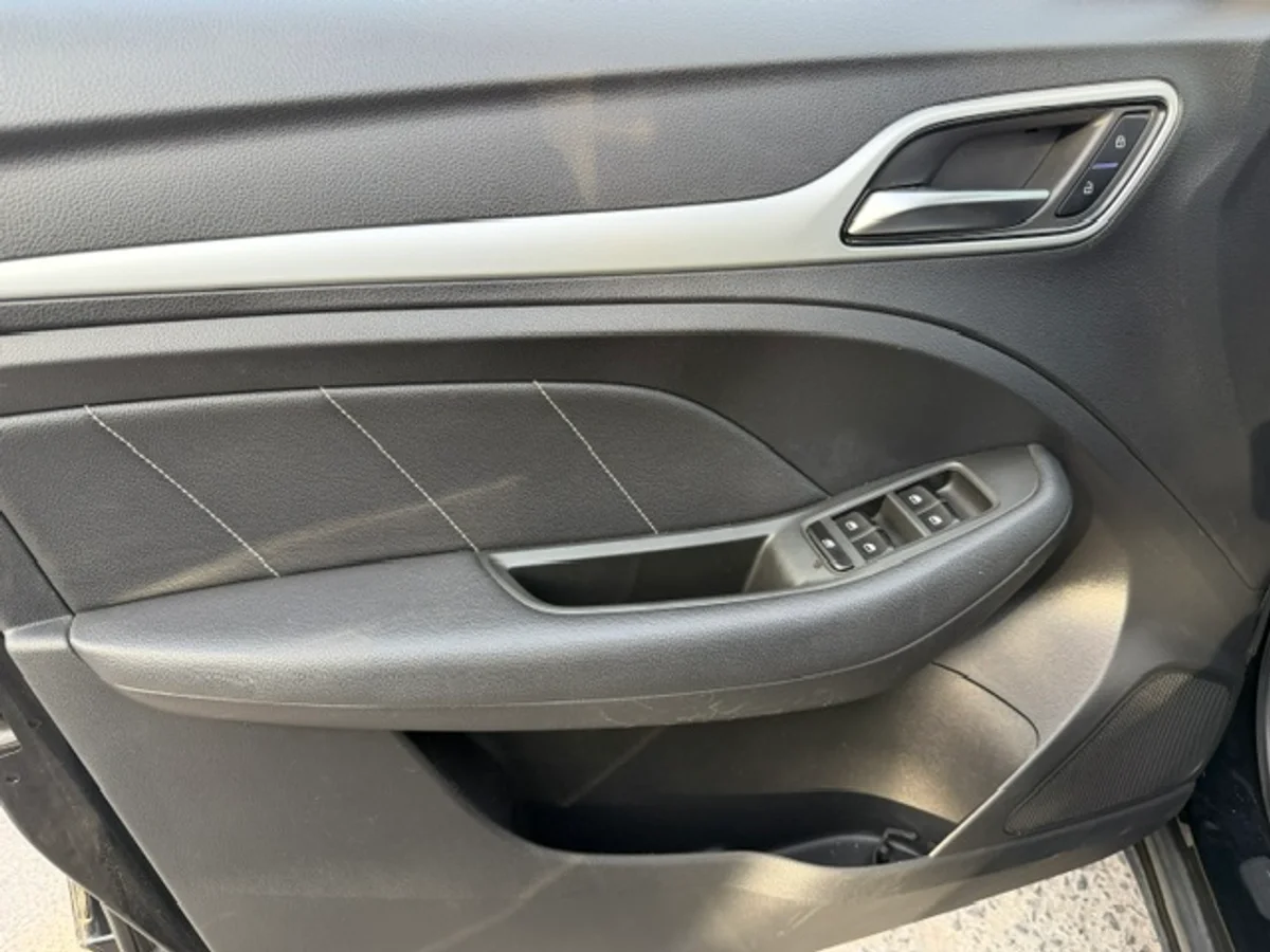 MG ZS 1.5L AUT 1.5L AUTOMÁTICA 2023 - Miniatura 7