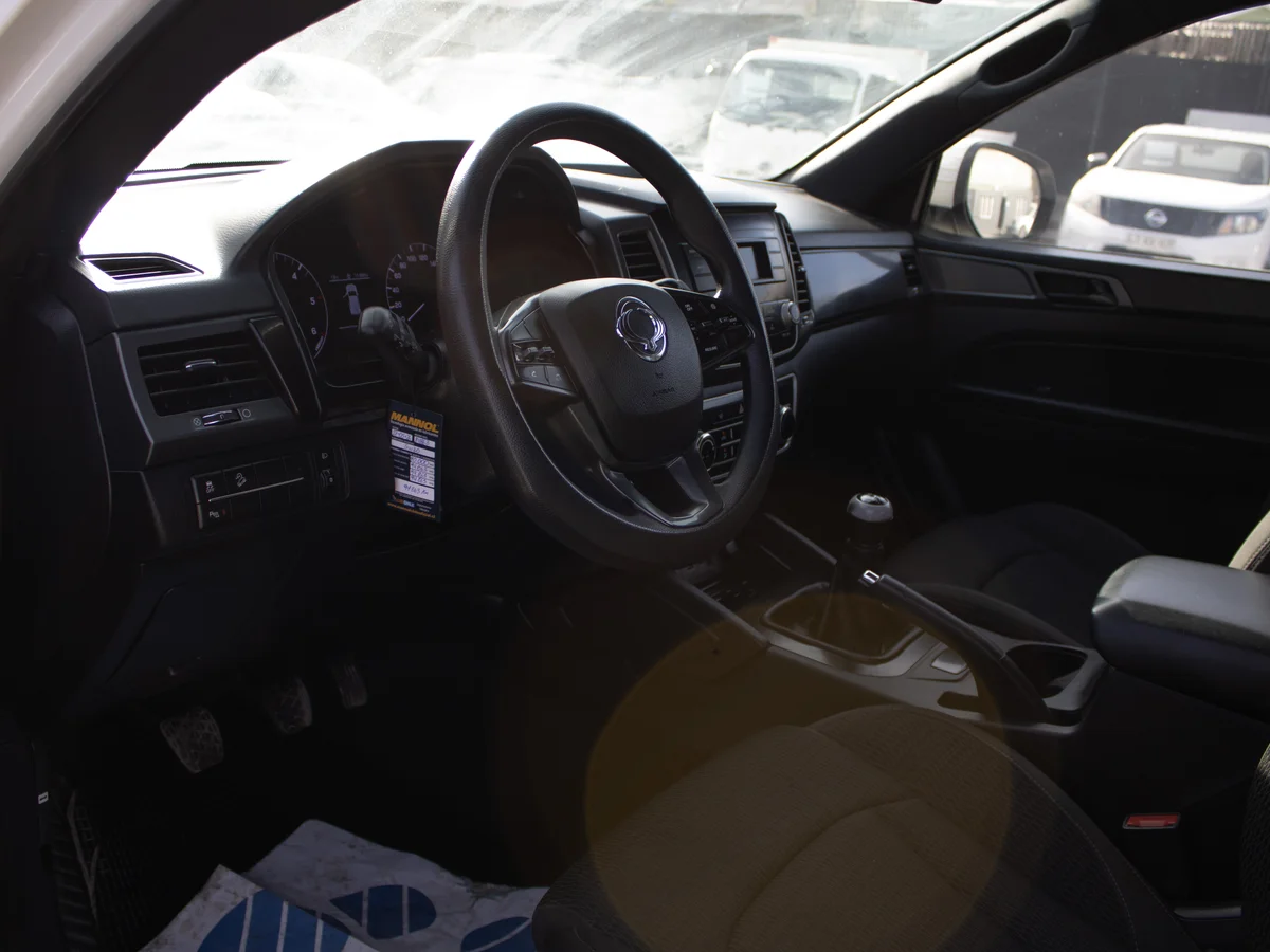 SSANGYONG MUSSO GRAND 2.2 4x2 2023 miniatura 7