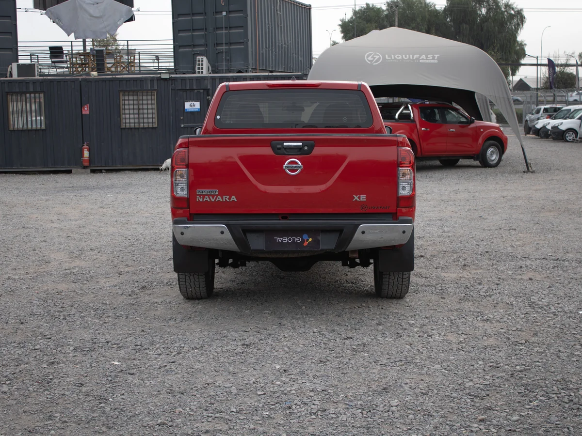 NISSAN NP300 4x4 2021 miniatura 6