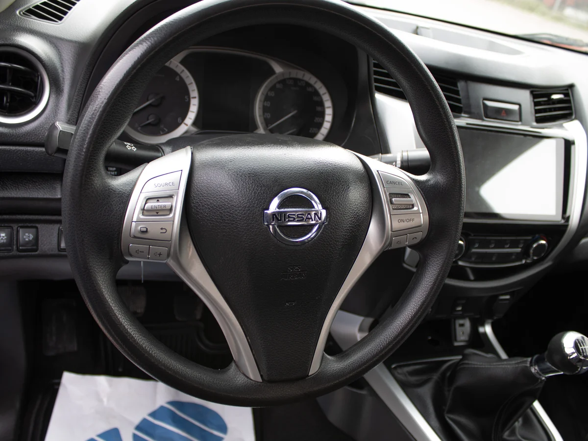 NISSAN NP300 4x4 2021 miniatura 12