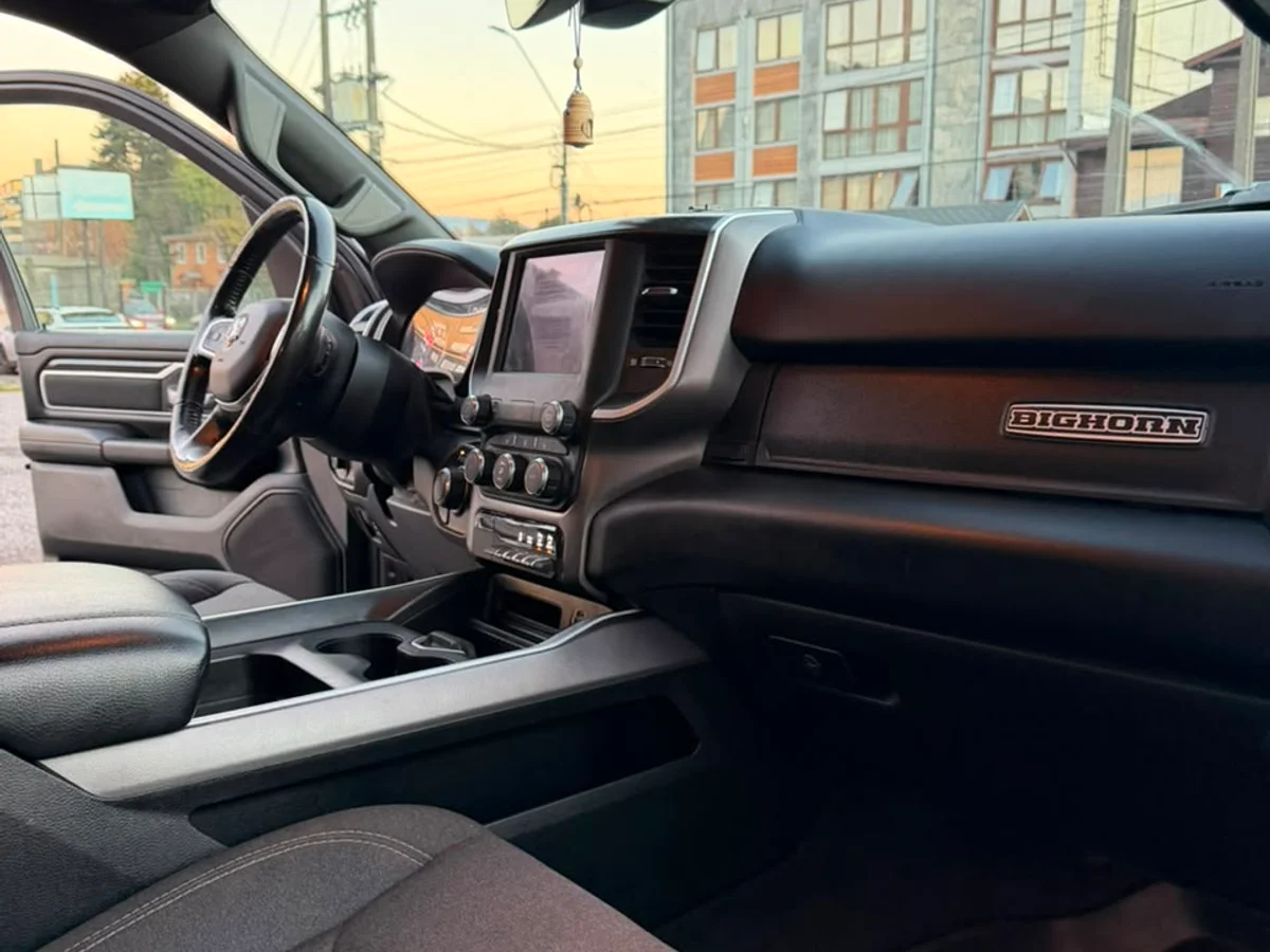 RAM 1500 3.6 4X4 QUAD CAB DOB. CAB. AT 4P 2020 - Imagen 14