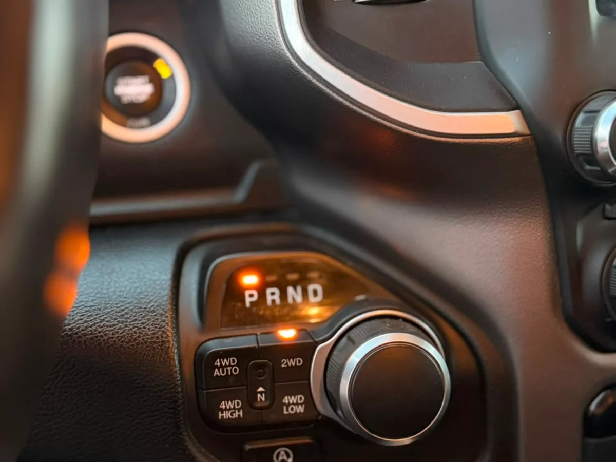 RAM 1500 3.6 4X4 QUAD CAB DOB. CAB. AT 4P 2020 - Imagen 16