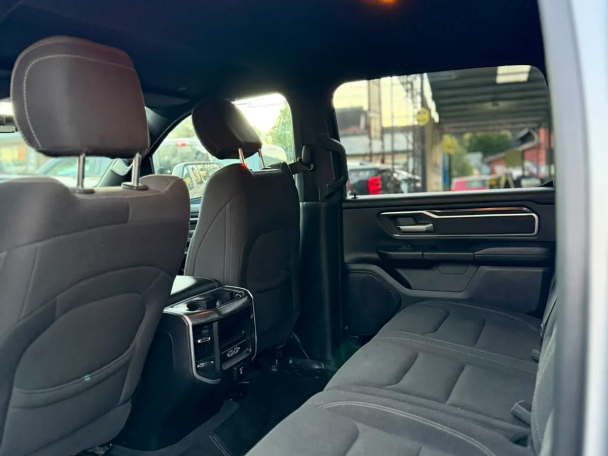 RAM 1500 3.6 4X4 QUAD CAB DOB. CAB. AT 4P 2020 - Imagen 21