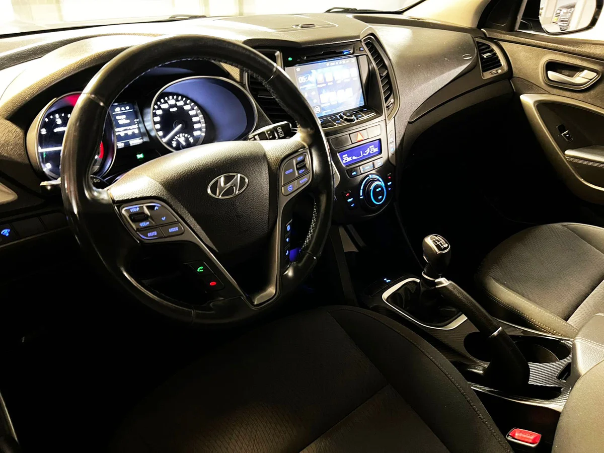 HYUNDAI Santa Fe DIESEL 2.2 MT 2018 - Miniatura 9