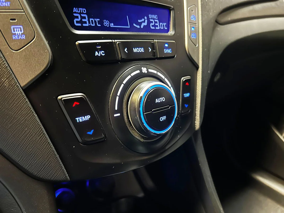 HYUNDAI Santa Fe DIESEL 2.2 MT 2018 - Miniatura 16