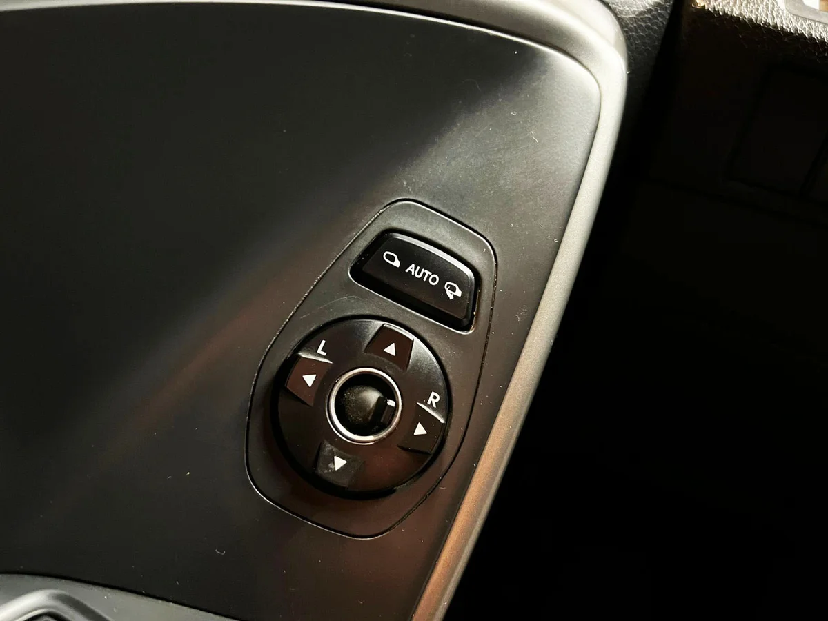 HYUNDAI Santa Fe DIESEL 2.2 MT 2018 - Miniatura 18