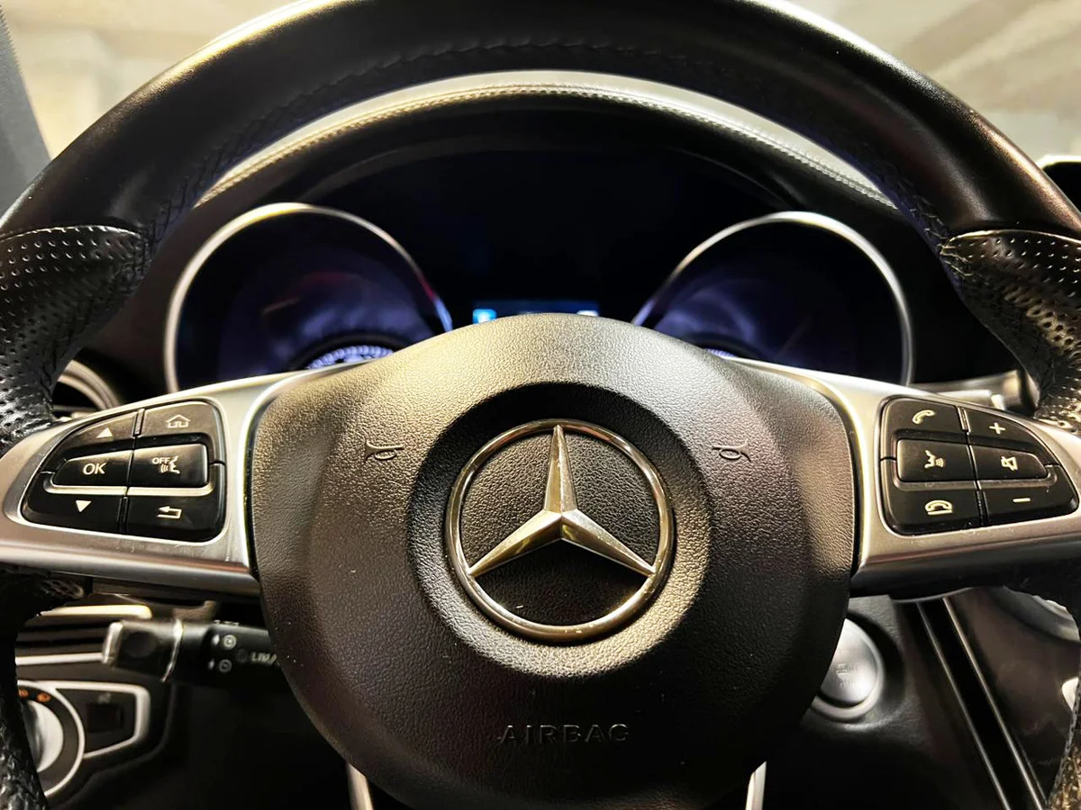 MERCEDES BENZ C300 COUPE 2017 - Miniatura 10