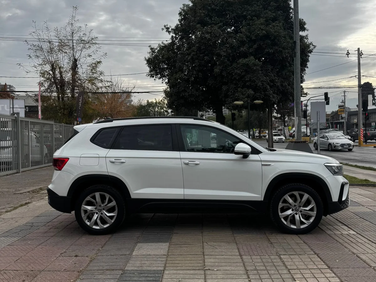 VOLKSWAGEN TAOS TSI 1.4 AT . 2023