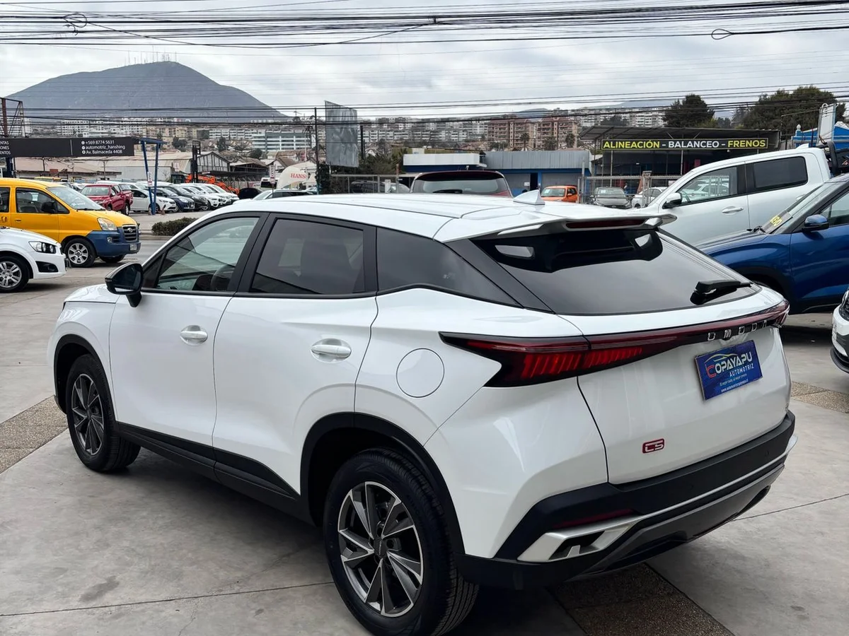 OMODA C5 CVT AT 1.5 AT 2025 - Miniatura 4
