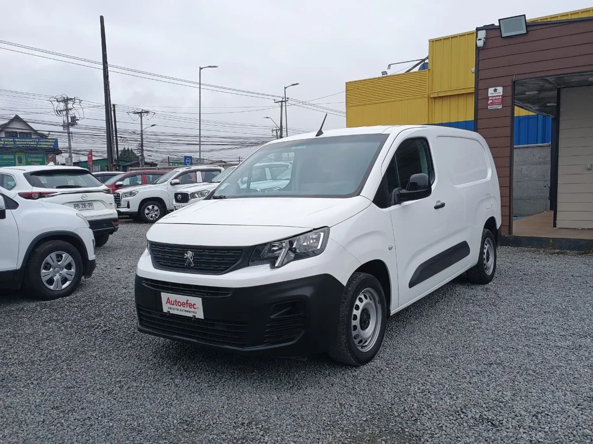 Peugeot Partner L2 — foto 2 de 12