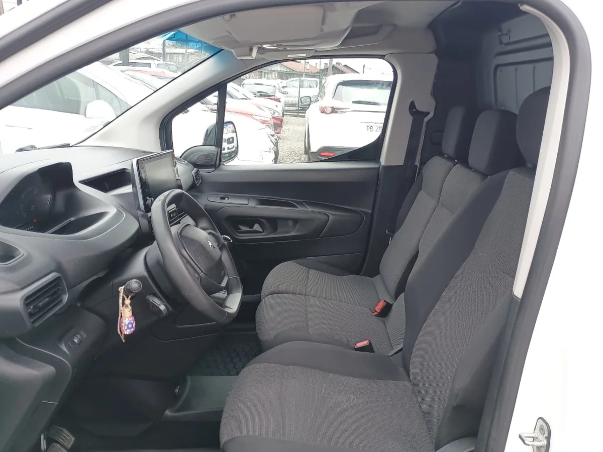 Peugeot Partner L2 — foto 11 de 12