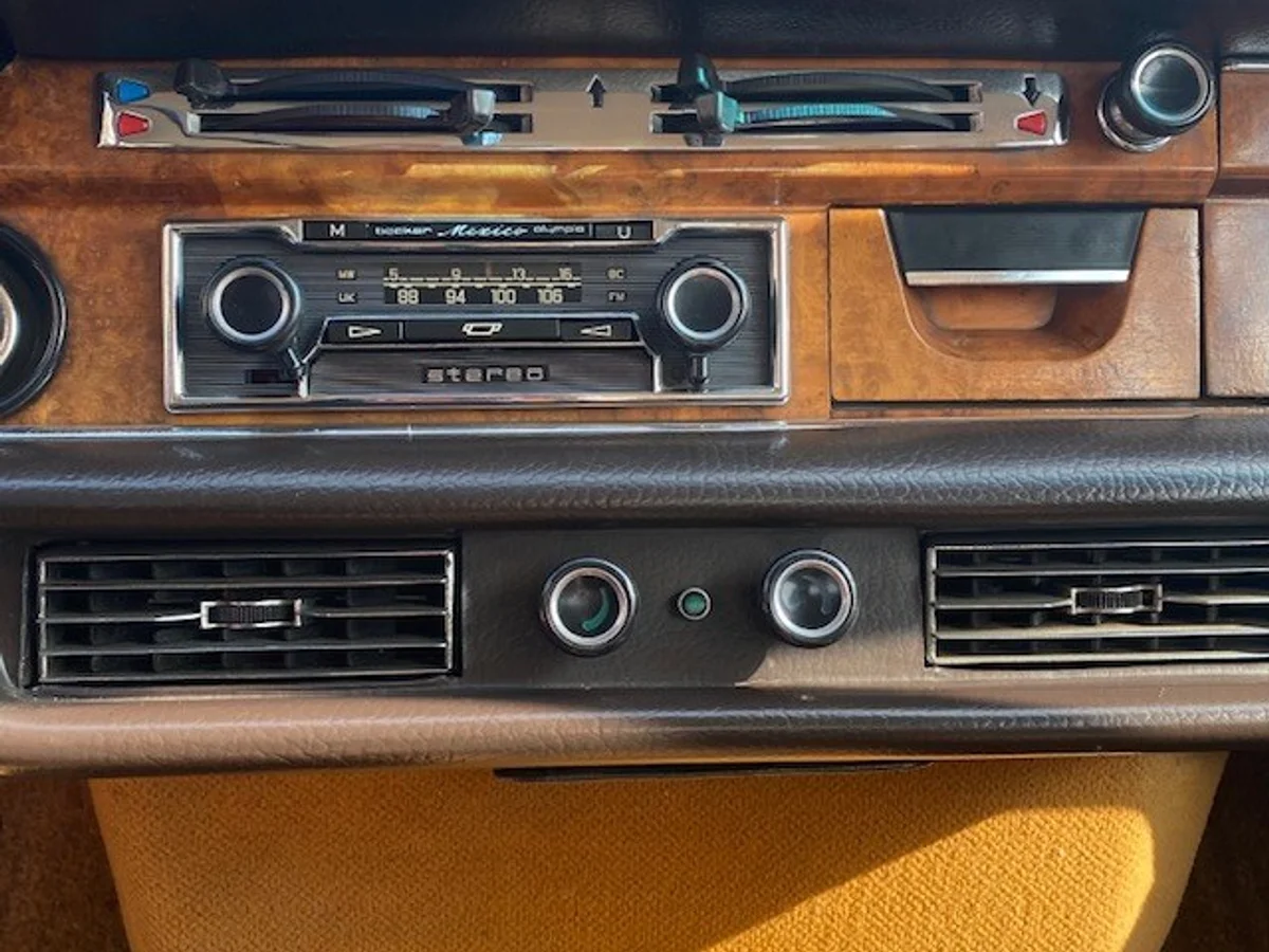 MERCEDES-BENZ 300 SEL 3.5 V8 Inyeccion 1971 - Miniatura 25