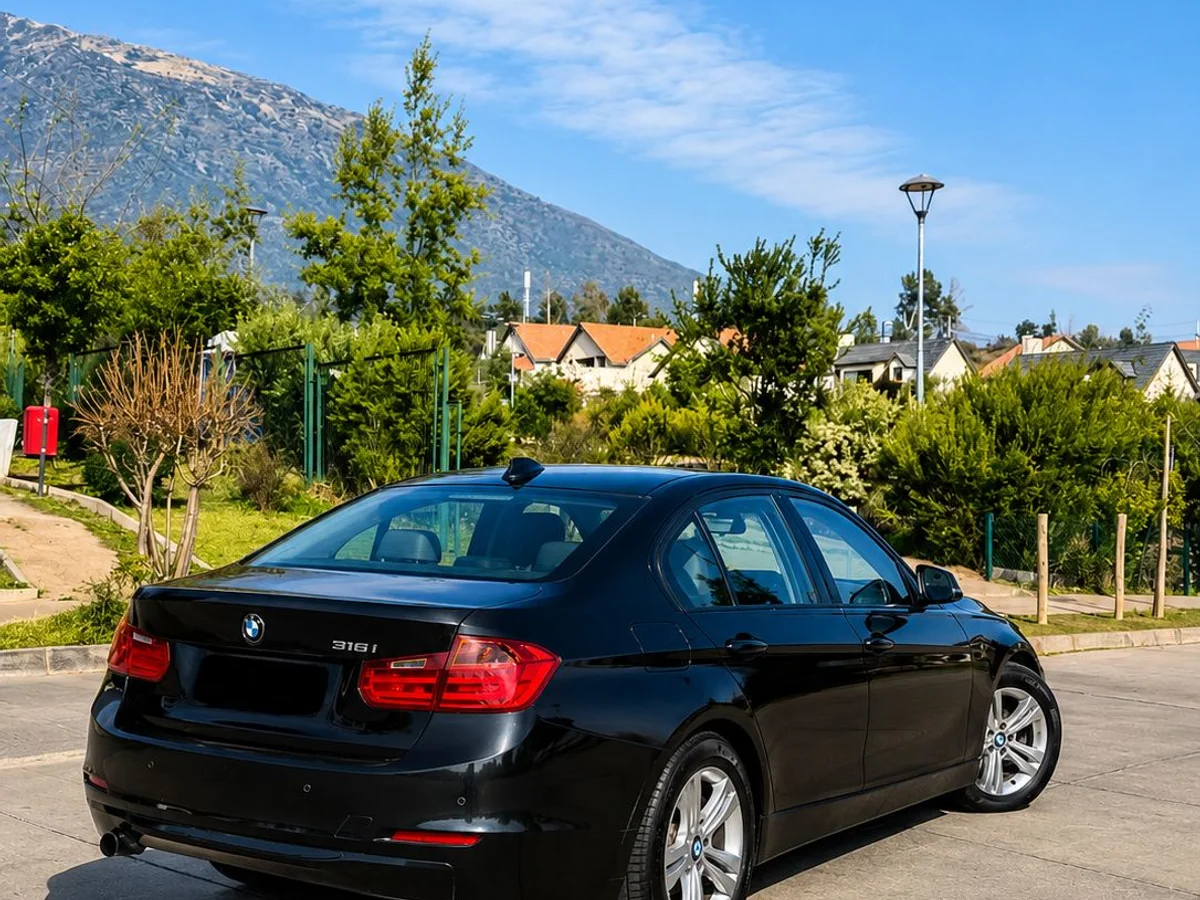 BMW 316I LUXURY 1.6 AUT SPORT 1.6 2014 - Miniatura 3