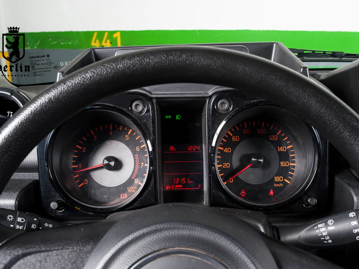 Imagen de SUZUKI JIMNY GL 4X4 1.5 AUT 1.5 GL AT 4X4 2024